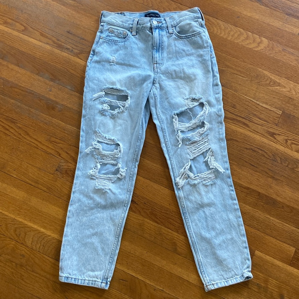 Aeropostale Mom Jeans High-Rise Distressed